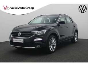 Volkswagen T-Roc 1.5 TSI 150PK DSG Style Trekhaak Navi