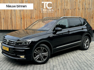 Volkswagen Tiguan Allspace 1.5 TSI R-line DSG | Panoramadak | Apple CarPlay | Navigatiesysteem | 19 inch velgen | Parkeersensoren voor en achter | Achteruitrijcamera