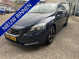 Volvo V40 1.6 D2 Kinetic navigatie airco/ecc keurige auto!