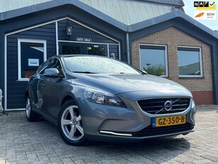 Volvo V40 2.0 D2 Summum Business Keyless + Leder + Navi +