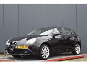 Alfa Romeo Giulietta 1.4 T Distinctive navigatie (bj 2011)