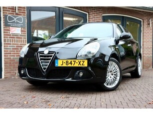 Alfa Romeo Giulietta 1.4 T Distinctive PANORAMA AIRCO