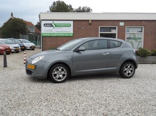 Alfa Romeo MiTo 1.4 T Distinctive