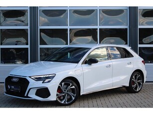 Audi A3 Sportback 45 TFSI e 245pk S-Line Stoelverwarming