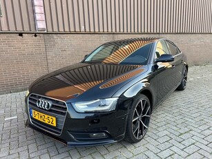 Audi A4 Limousine 1.8 TFSI Automaat Navi Apple