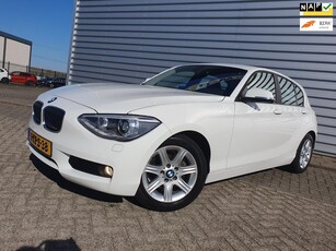 BMW 1-serie 114i 5Drs Clima/Cruise/NAVI/LM