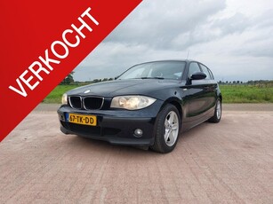 BMW 1-serie 118d Business Line Vorig jaar nieuw roetfilter