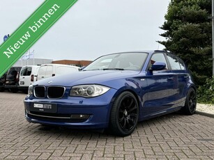 BMW 1-serie 118i Business Line Ultimate Edition, Xenon, Leer