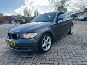 BMW 1-serie 118i Business LineNAPAIRCO