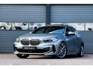 BMW 1-serie 118i M-Sport M-Pakket /LED/PANODAK/SFEERVERL./VIRTUAL/ELEK. KLEP/STOEL+STUURVERW./CARPLAY!