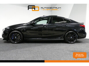 BMW 2-serie Gran Coupé 218i High Executive M-Sport / Orig. Nederlands / M235i Diffuser + uitlaat / Panoramadak / Stuur + stoelverwarming / Harman Kardon Sound System / Shadow-Line / Sfeerverlichting / Apple Carplay - Andriod Auto / 19'' LMV / Virtual Cock