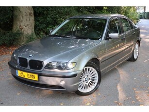 BMW 3-serie 316i Black&Silver II airco automaat