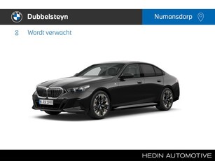 BMW 5 Serie 520d Panorama Harman/kardon M-Sport