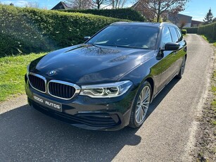 BMW 5 Serie Touring 520d Sport xDrive ADP Cruis Harman VOL!