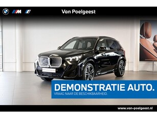 BMW iX1 eDrive20 67 kWh M Sport Glazen Panoramadak