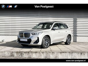 BMW iX1 eDrive20 M Sport / Panoramadak / Harman Kardon