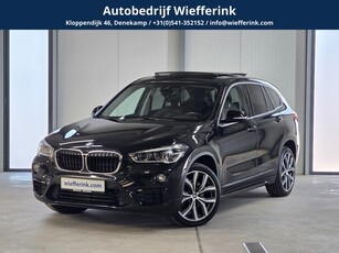 BMW X1 sDrive20i 192pk Panorama Head up Navi Leer