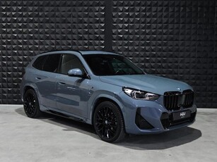 BMW X1 xDrive25e M Sport Pano 20” HUD Zwart Optiek