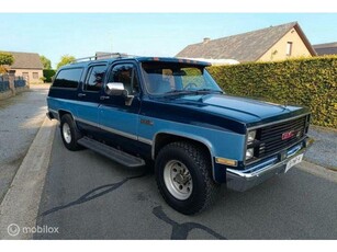 Chevrolet USA surburban silverado 2500