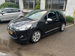 Citroen DS3 1.6 So Chic in Black / Nieuwe bak en koppeling