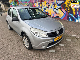 Dacia Sandero 1.2 Ambiance airco elektrische ramen cv boeken aanwezig leuke auto zuinige 1.2 motor