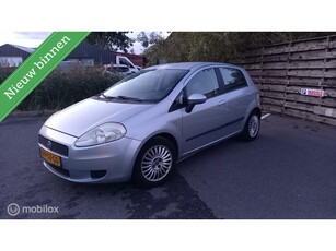 Fiat Punto 1.2 5DEURS AIRCO NIEUW KOPPELING