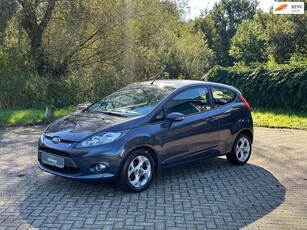 Ford Fiesta 1.25 Titanium 82PK I STOELVERW. I VOORUITVERW I