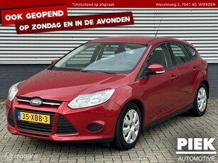 Ford Focus 1.0 EcoBoost Trend TREKHAAK, PDC