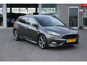 Ford Focus 1.0 ST-Line Clima/Navi/Apple Andriod Nw