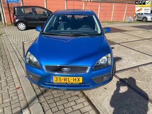 Ford Focus 1.6-16V First Edition