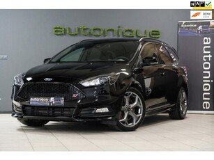 Ford FOCUS ST 250pk! 93.625km Apple Carplay / Recaro