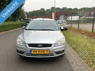 Ford FOCUS Wagon 1.6-16V Ambiente (bj 2007)