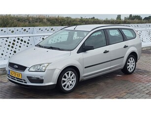 Ford FOCUS Wagon 1.6-16V Champion (bj 2005)