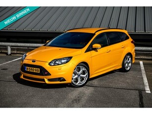 Ford Focus Wagon 2.0 250PK ST ST-3 Recaro Sony Audio