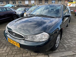 Ford Mondeo 1.8 GHIA 49000 km met N A P !!