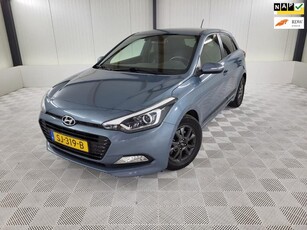 Hyundai I20 1.0 T-GDI Black Edition, Camera