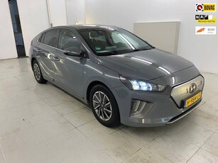 Hyundai IONIQ Comfort EV 38 kWh / LED / Camera / navigatie