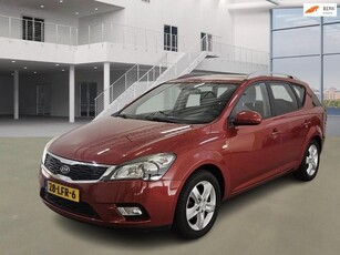 Kia Cee'd 1.4 CVVT X-ecutive NAVI CRUISE TREKHAAK