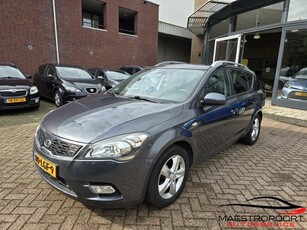 Kia cee'd Sporty Wagon 1.4 CVVT X-ecutive Navi