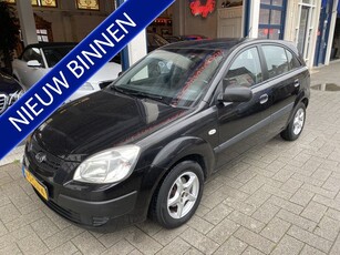 Kia Rio 1.4 All Stars AUTOMAAT/AIRCO/NAP (bj 2008)