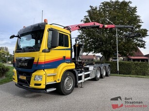 MAN TGS 36.440 8x4 Euro 6 met 26 ton haakarm en HMF 1643Z2