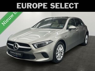 Mercedes A-klasse 250 e Pano Macchiato beige leer Widescreen