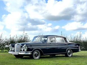 Mercedes-Benz 300-serie 300 SE Lang - W112 - Königsflosse -