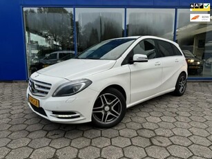 Mercedes-Benz B-klasse 180 Prestige AUTOMAAT / Leder - Navi