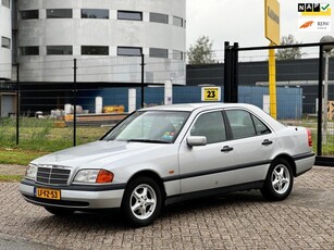 Mercedes-Benz C-klasse 180 Sport/AUTOMAAT/RIJD SUPER/APK