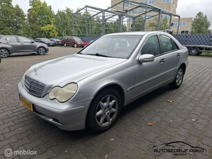 Mercedes C-klasse 180 AUTOMAAT / GOED RIJDENDE AUTO