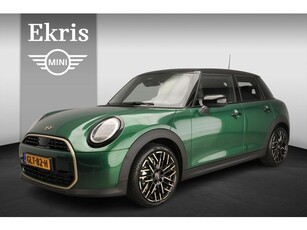 MINI 5-deurs Cooper C Automaat / Pakket M / Panoramadak / JCW stoelen / Head-up / Park assist / Alu wielen 18 inch