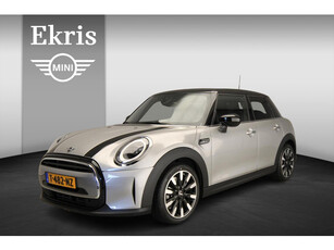 MINI 5-deurs Cooper Camden Edition | Automaat / Sportstoelen / Stoelverwarming / Navigatie / LED / Camera / Alu wielen 17 inch