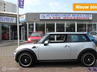 Mini COOPER 1.6 COOPER PEPPER / NAVIGATIE / PDC / PANO