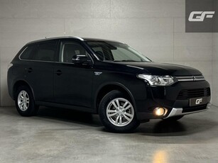 Mitsubishi Outlander 2.0 PHEV Navi Cruise Camera Trekh. NAP